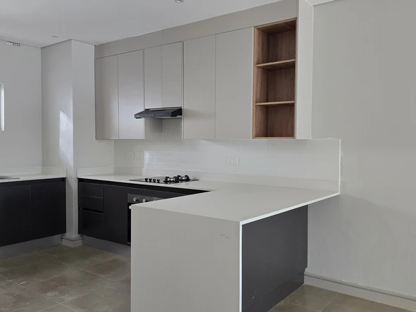 3 Bedroom Flat & Apartment