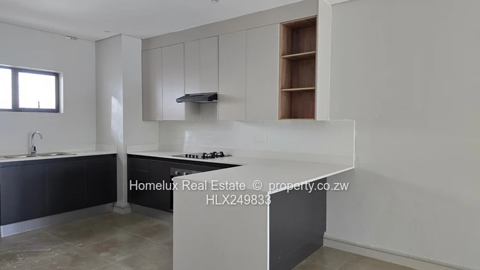 Brand-New 3-Bed First-Floor Corner Unit  (Sole Mandate)