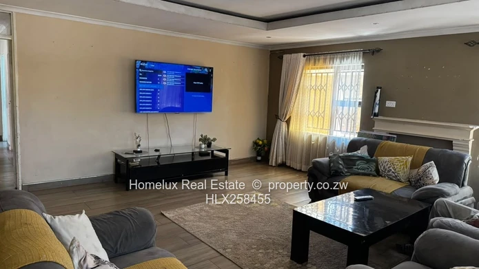 Spacious House For Sale In Zengeza 3 (Sole Mandate)