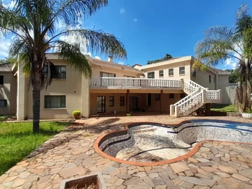 6 Bedroom House
