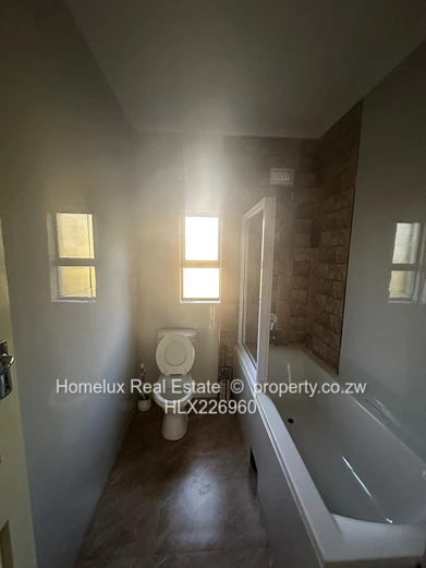 Reduced to go!!! - A Rare Find: 2-in-1 Apartment in Marlborough