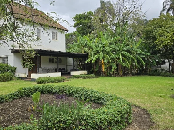 6 Bedroom House