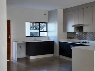 3 Bedroom Garden Flat