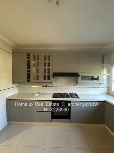Reduced to go!!! - A Rare Find: 2-in-1 Apartment in Marlborough