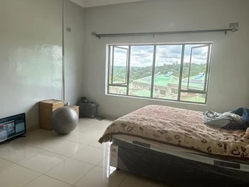 4 Bedroom Flat & Apartment