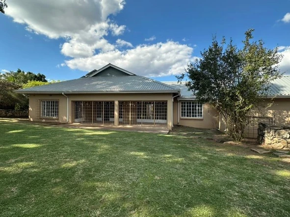 3 Bedroom Flat & Apartment
