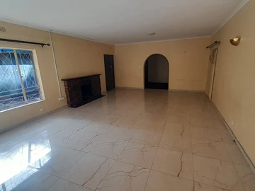 6 Bedroom House