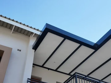 2 Bedroom Flat & Apartment
