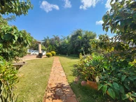 Elegant 5 Bedroom House in the Brooke (near Golf Course)