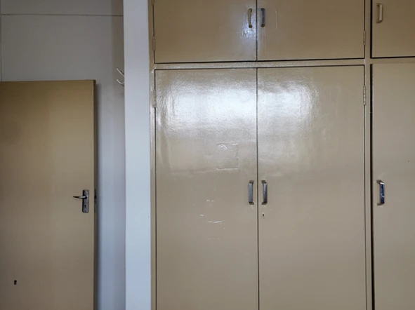 2 Bedroom Flat & Apartment