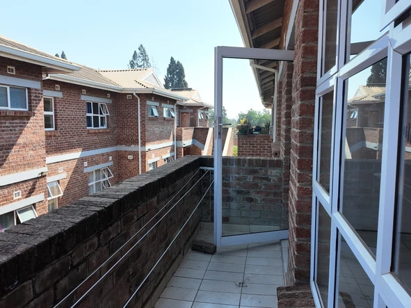 3 Bedroom Flat & Apartment
