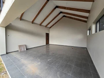 3 Bedroom Garden Flat