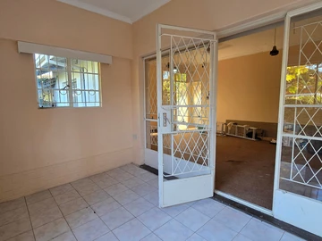 2 Bedroom Garden Flat