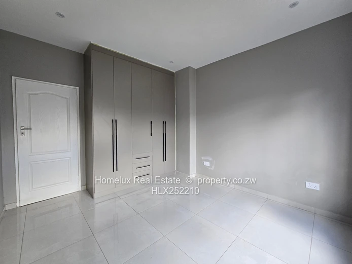 Beautiful Modern 2 Bedroom Garden Apartment  (Sole Mandate)