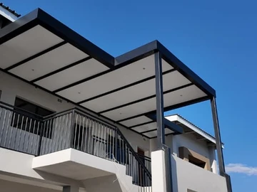 2 Bedroom Flat & Apartment