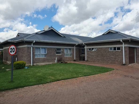 Neat 3 Bed in Newlands