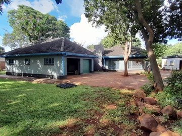 6 Bedroom House