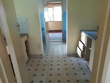 6 Bedroom House