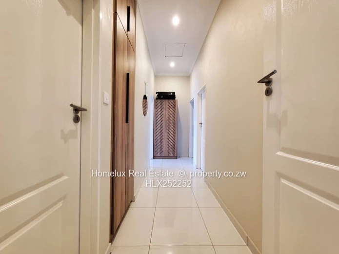 Exquisite 3 Bed Garden Flat In Greendale To Rent 